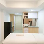 Comfy And Nice Studio At 27Th Floor De Prima Apartment By Travelio