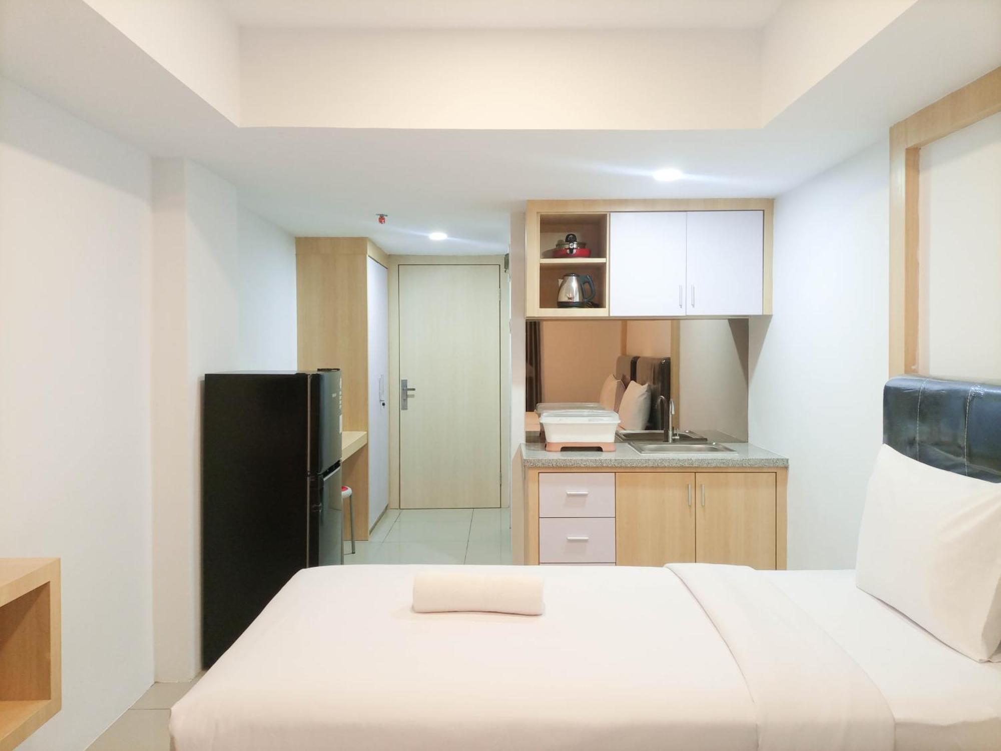 Comfy And At 27th Floor De Prima By Travelio Apartemen Medan