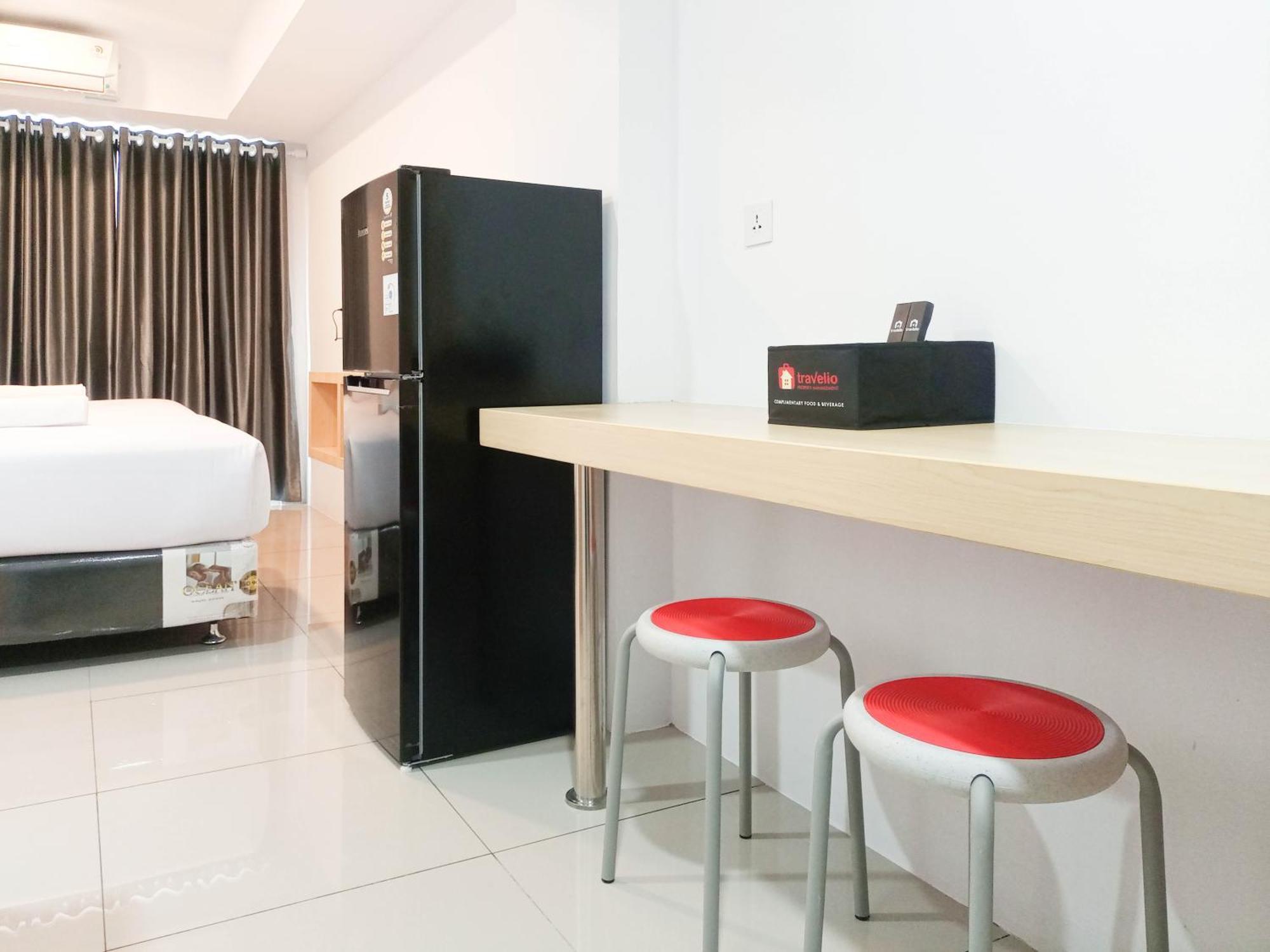 Comfy And At 27th Floor De Prima By Travelio * Medan